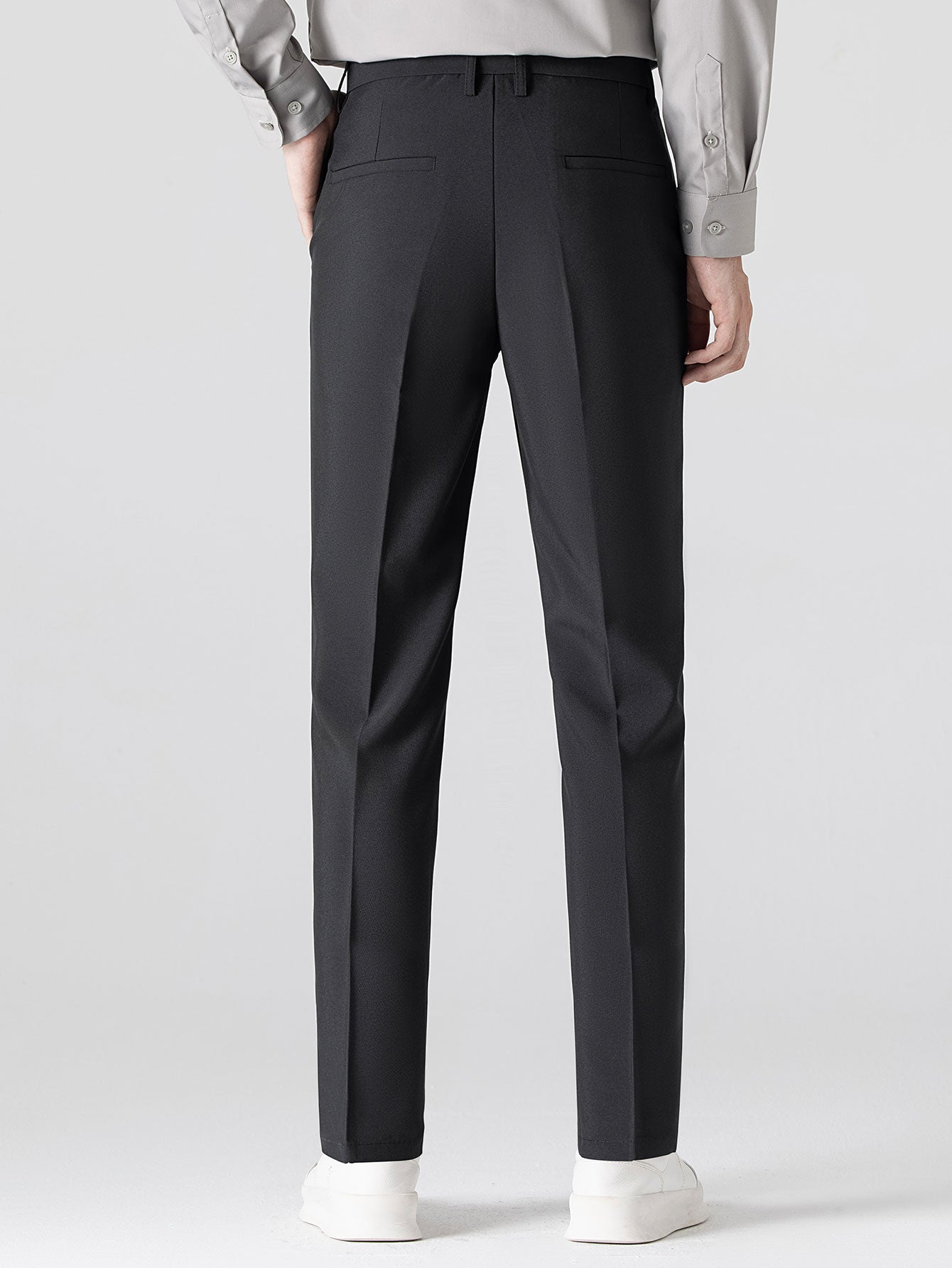 Contrast Trim Zipper Knit Polo & Slim Fit Tapered Trousers