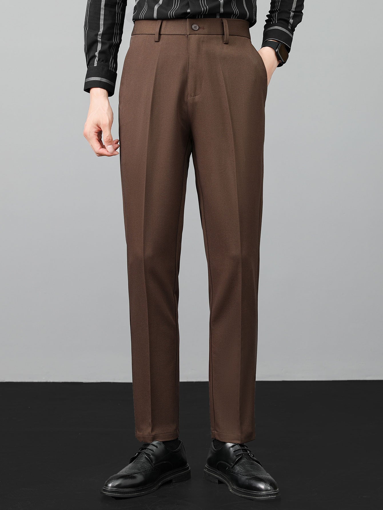 Linen Ribbed Knit Polo & Slim Fit Tapered Trousers