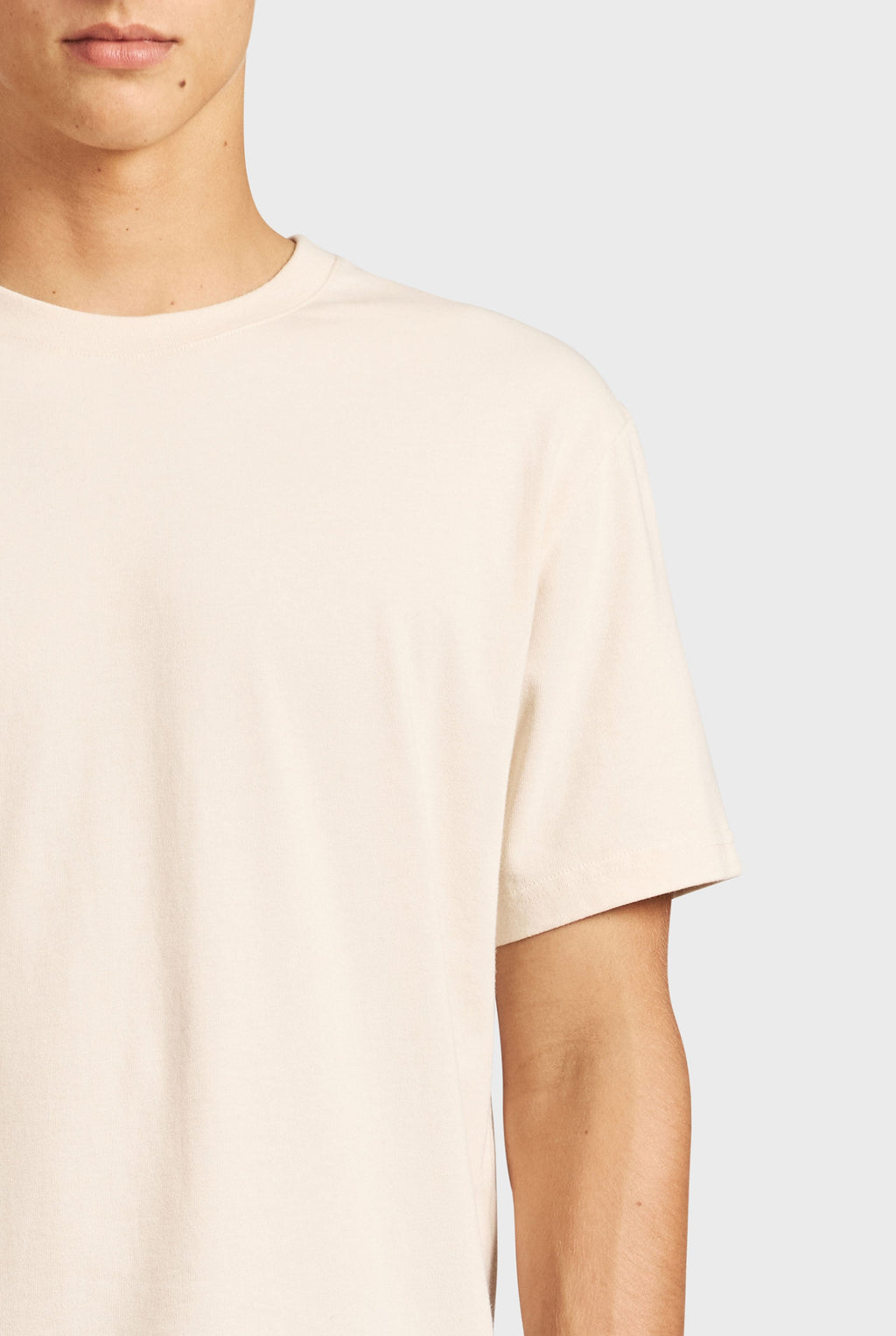 Roth Tee
